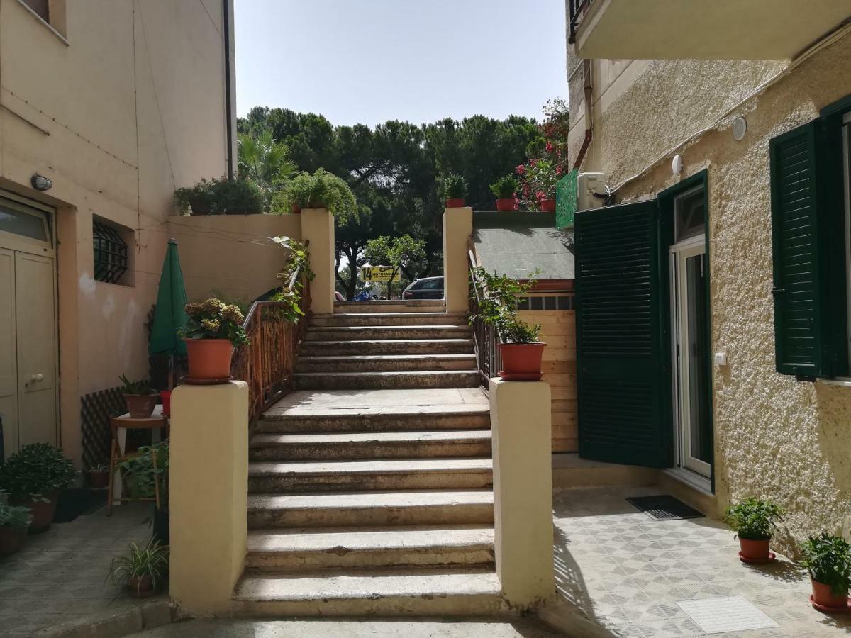 Guest House B&B Via Marina Reggio di Calabria Bagian luar foto