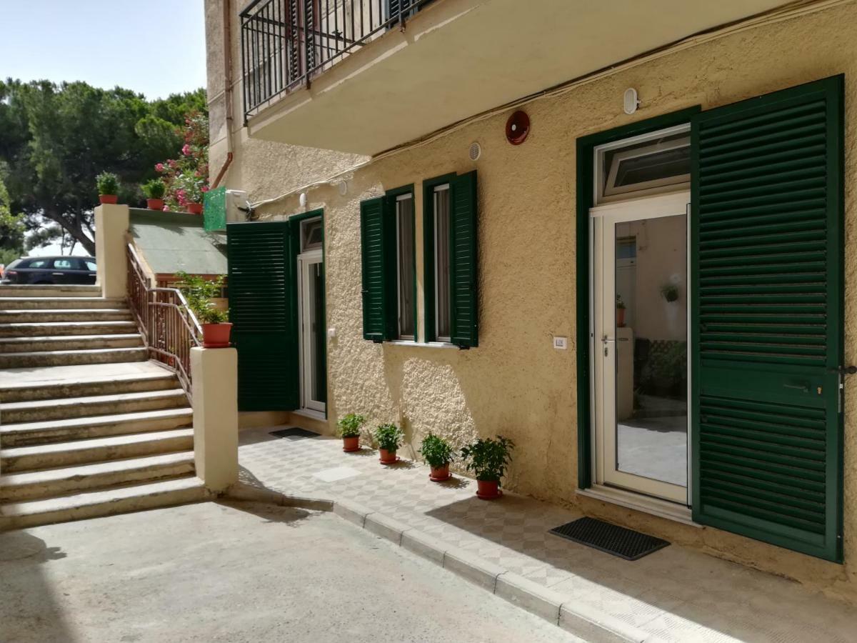 Guest House B&B Via Marina Reggio di Calabria Bagian luar foto