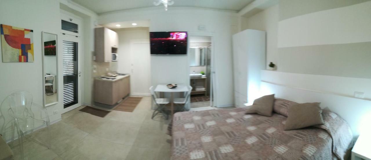 Guest House B&B Via Marina Reggio di Calabria Bagian luar foto